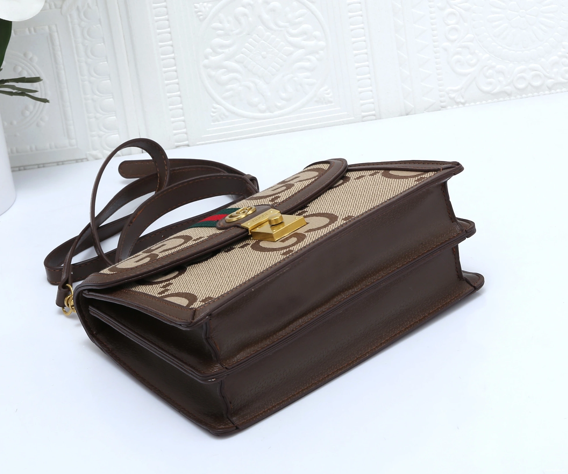 6095 For Versatile Gucci Women Bags Messenger 0402